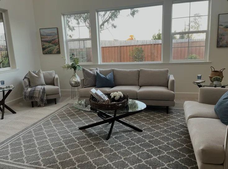 Freshly cleaned and staged living room by Sage Cleanings
